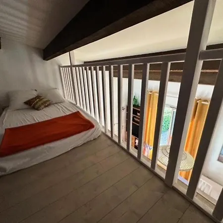 Apartment Rouveau - Jolie Petite Maison Au Calme Avec Vue Sur Le Jardin Du Domaine De La Coudouliere Mae-8691